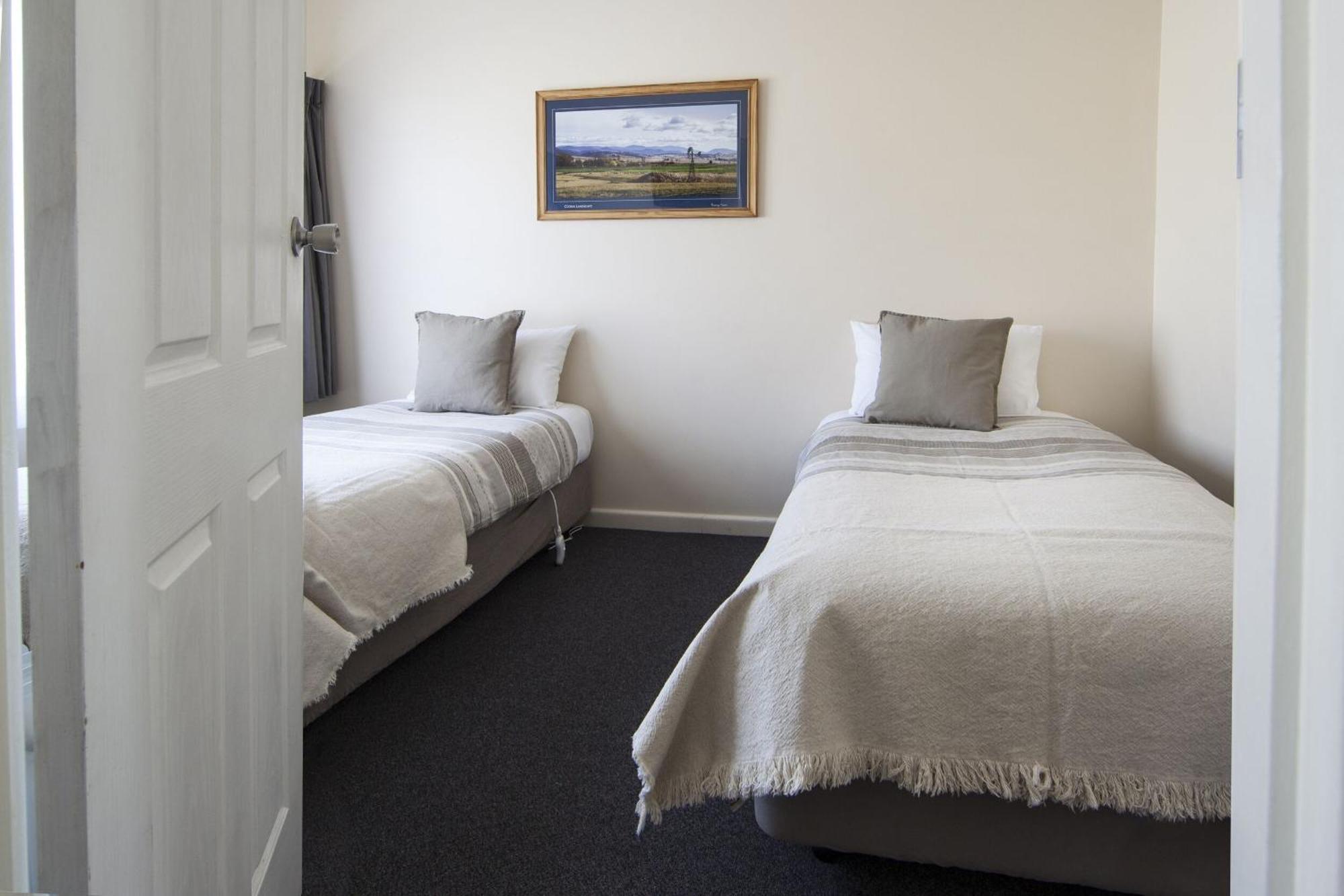Redhill Cooma Motor Inn Luaran gambar