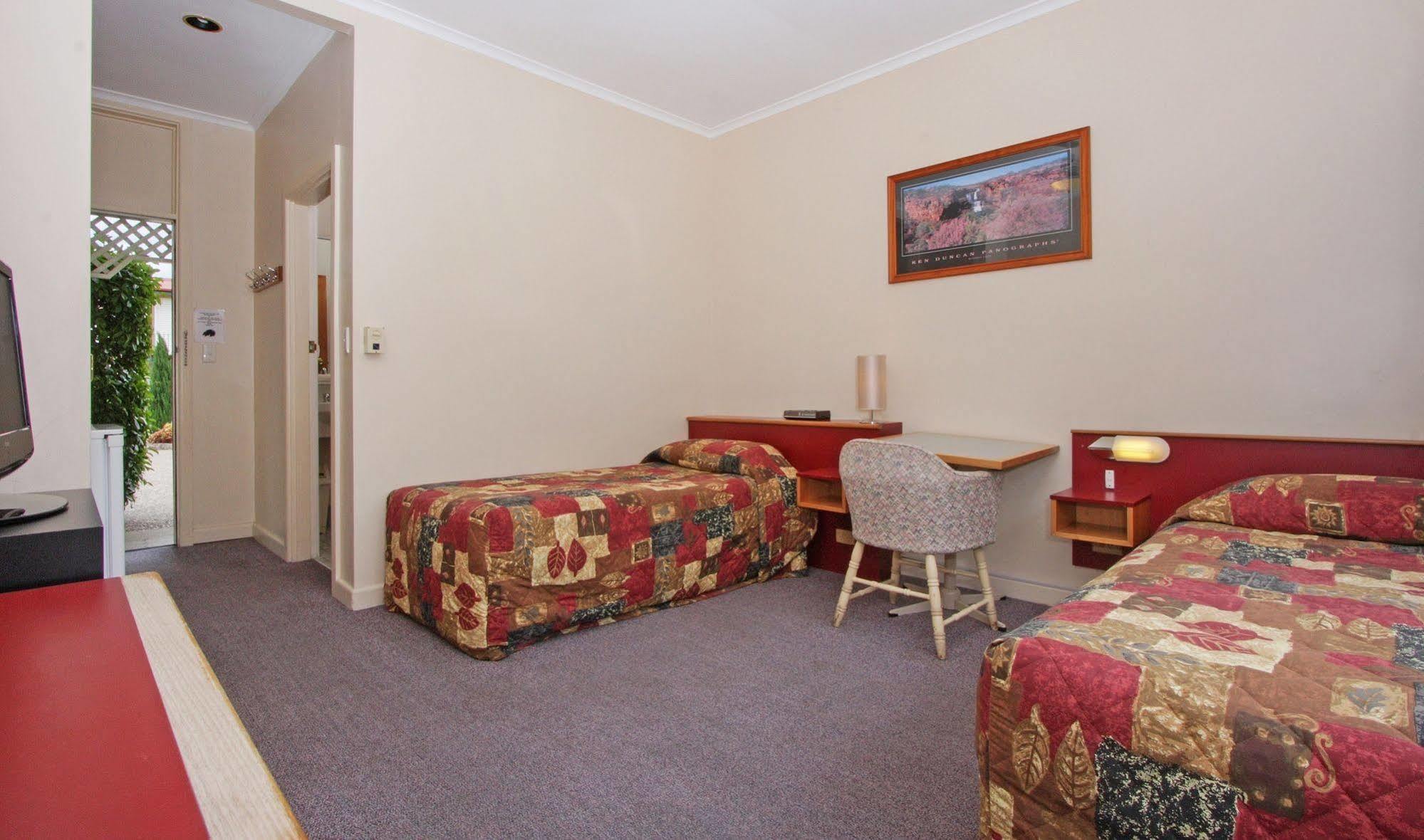 Redhill Cooma Motor Inn Luaran gambar