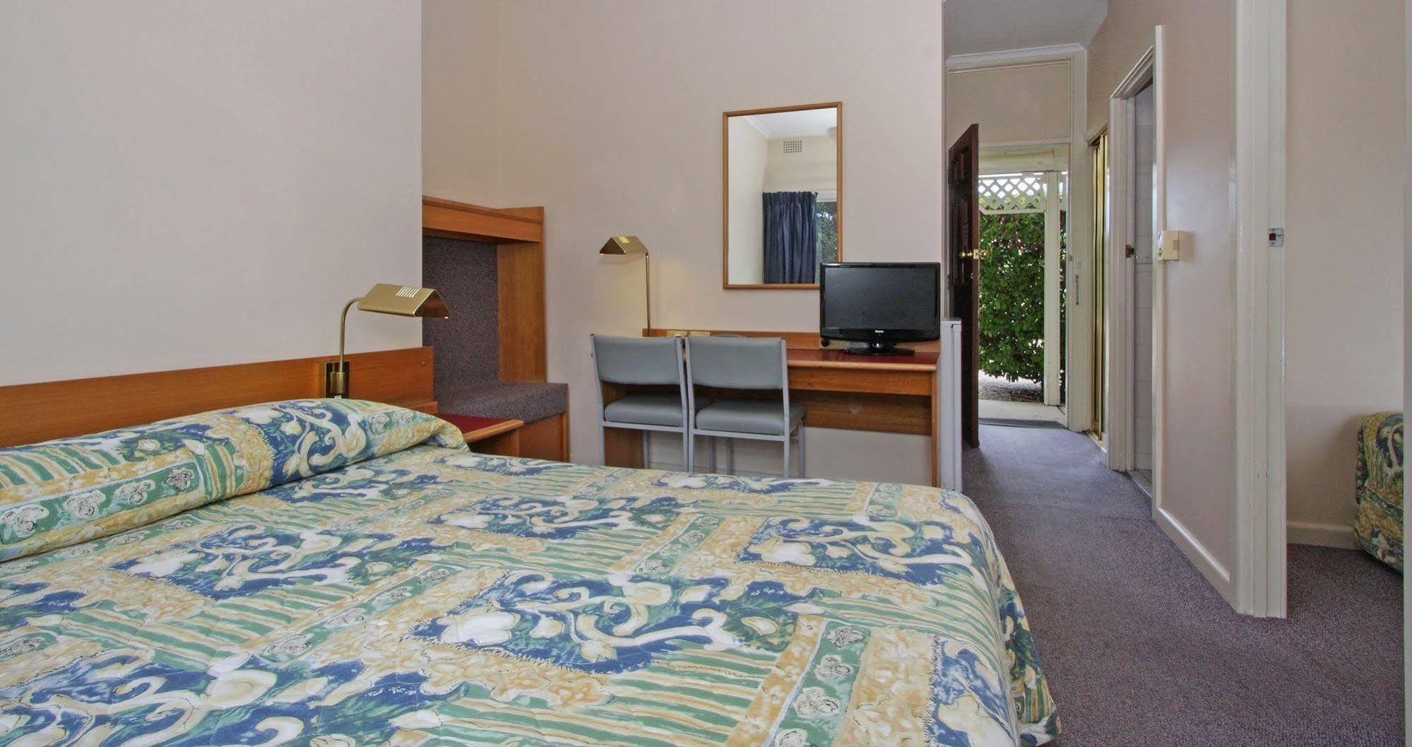Redhill Cooma Motor Inn Luaran gambar